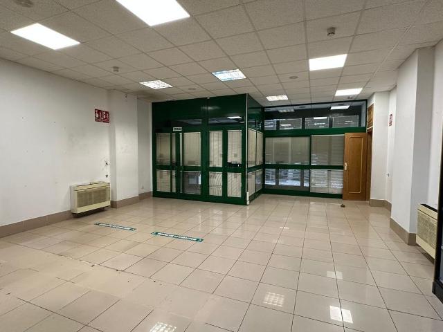 Local Comercial en alquiler en Burgos, Capiscol