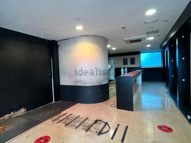 Local Comercial en venta en Ausiàs Marc, Baix Llobregat