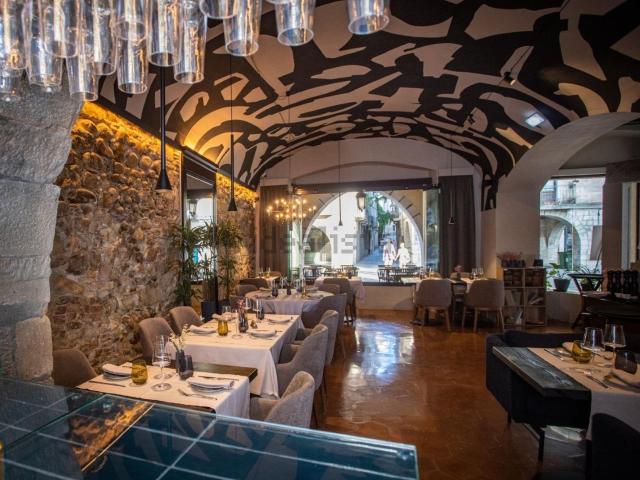 Local Comercial en alquiler en Barri Vell, Girona