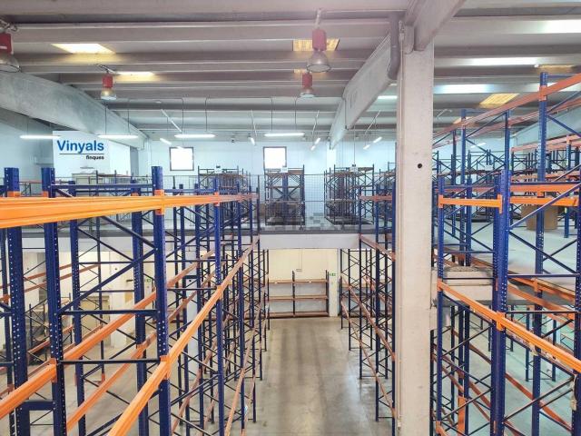 Nave en alquiler en Girona