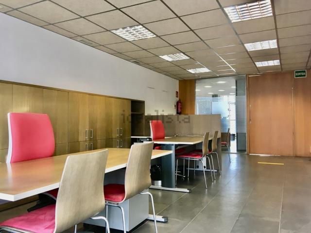 Local Comercial en alquiler en Eixample, Gironès