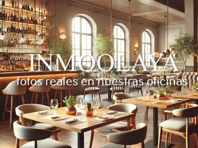 Local Comercial en alquiler en Barri Vell, Girona