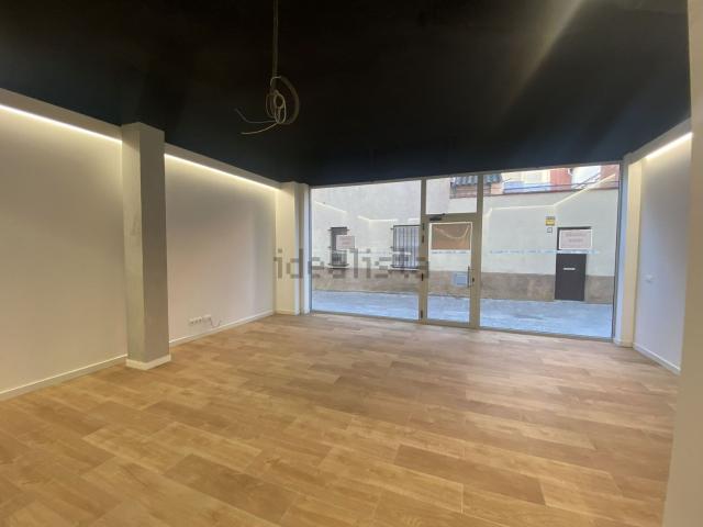 Local Comercial en venta en Eixample, Gironès