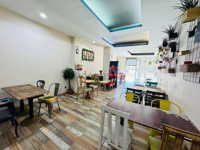 Local Comercial en alquiler en Eixample, Girona