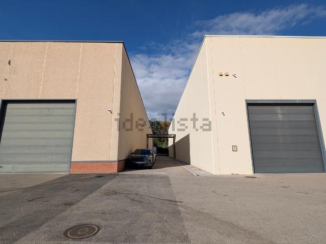 Nave en venta en Girona