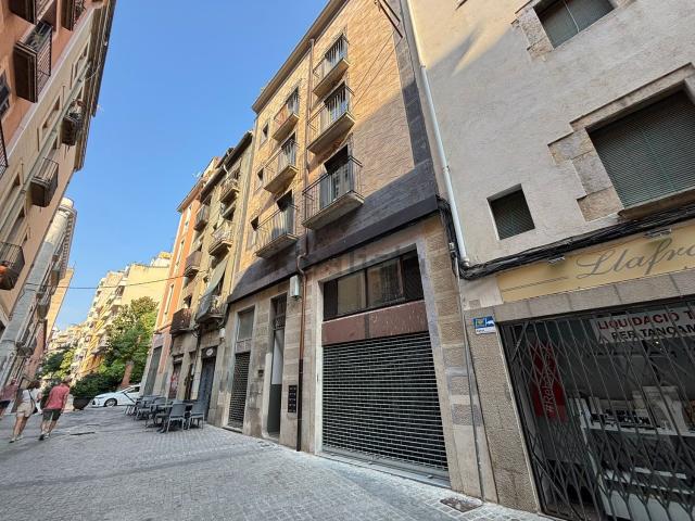 Local Comercial en alquiler en el Mercadal, Girona
