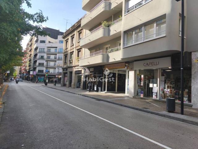 Local Comercial en alquiler en Eixample, Gironès