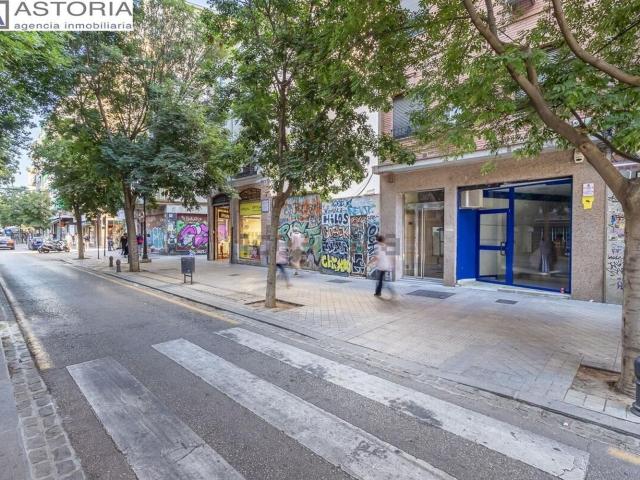 Local Comercial en venta en Granada, Centro - Sagrario