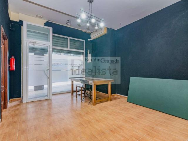 Local Comercial en venta en Centro, Comarca de la Vega de Granada