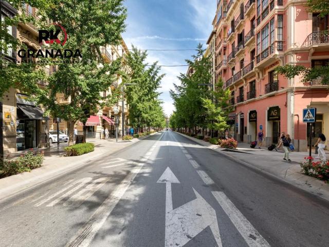 Local Comercial en venta en Centro, Comarca de la Vega de Granada
