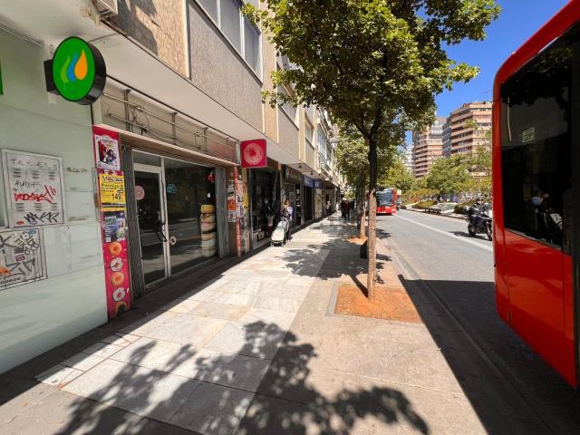 Local Comercial en alquiler en Centro, Comarca de la Vega de Granada