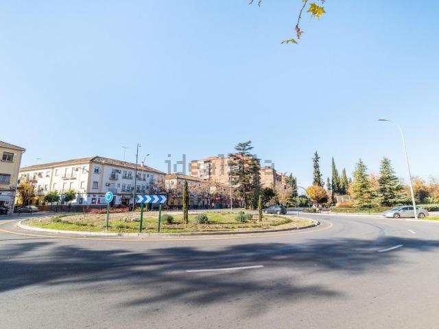 Local Comercial en venta en Granada, La Cruz Local Comercial en venta en Granada, La Cruz