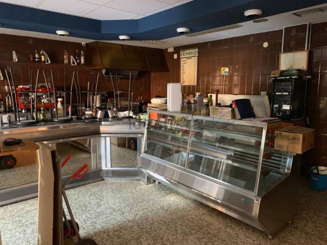 Local Comercial en venta en Joaquina Eguaras, Granada