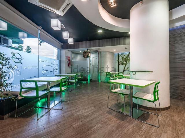 Local Comercial en venta en Joaquina Eguaras, Granada