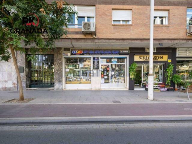 Local Comercial en venta en Granada, Zaidín - Vergeles