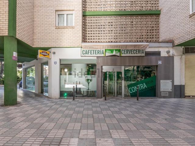 Local Comercial en venta en Granada, Joaquina Eguaras