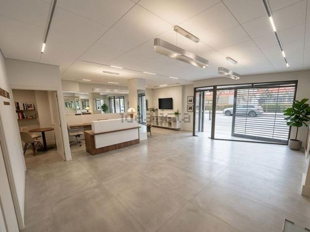 Local Comercial en venta en Instituts, Vallès Oriental