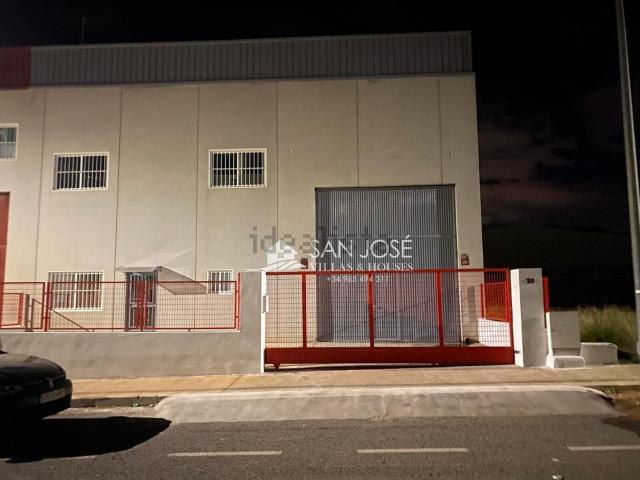 Nave en venta en Polígono Industrial Bajo Sombra, el Vinalopó Mitjà / El Vinalopó Medio