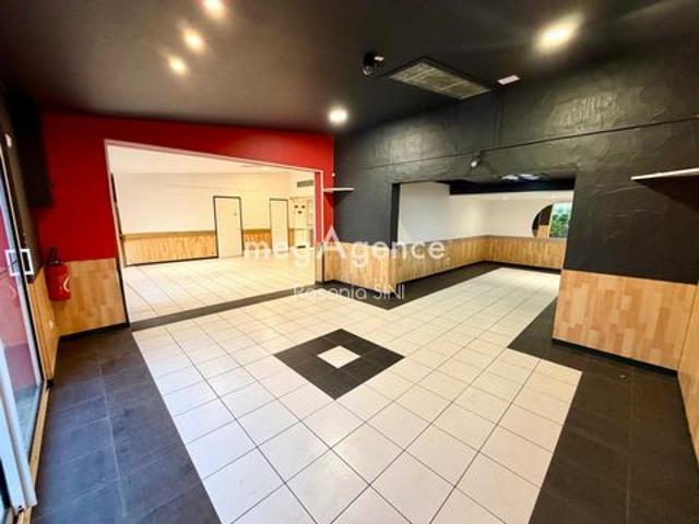 Local Commercial vente à Les Sables-d'Olonne, Château-d'olonne
