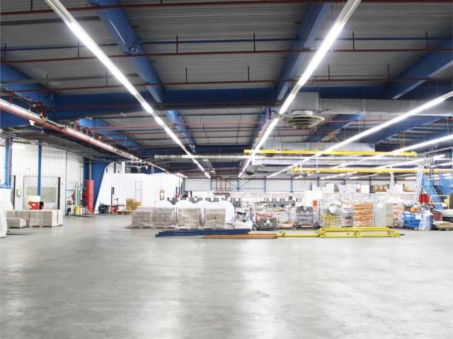 Local Commercial vente à Cosne-Cours-sur-Loire, Cosne-cours-sur-loire