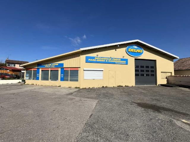 Local Commercial vente à La Tour-du-Pin, L'isle-d'abeau