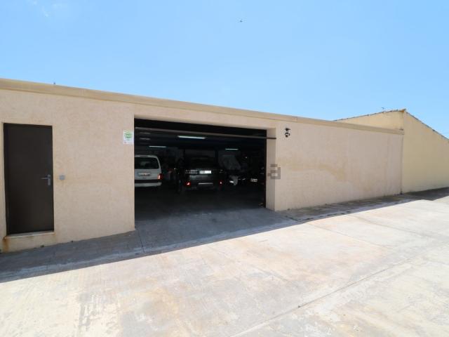 Nave en venta en Palma