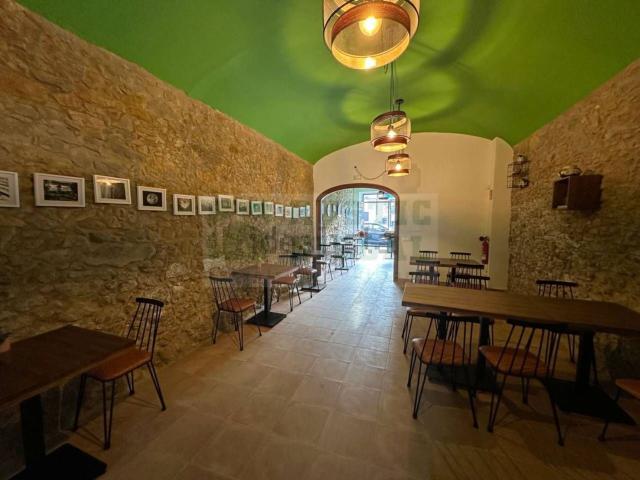 Local Comercial en alquiler en la Bisbal d'Empordà, Girona