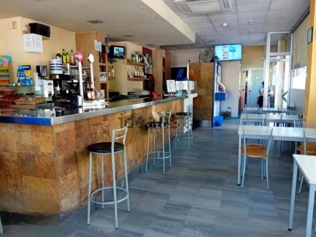 Local Comercial en venta en La Granada