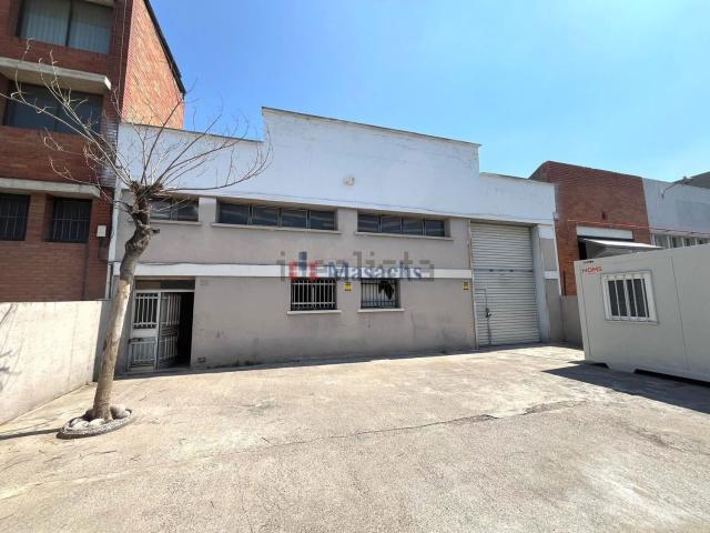 Nave en venta en La Llagosta