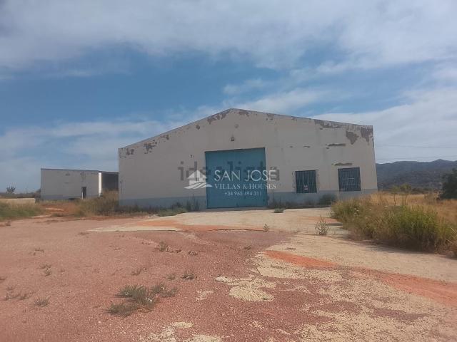 Nave en venta en Cases de l'Ombria, el Vinalopó Mitjà / El Vinalopó Medio