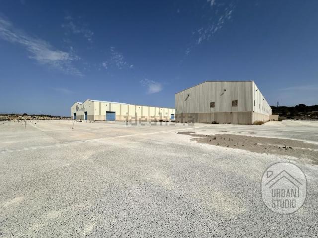 Nave en venta en el Vinalopó Mitjà / El Vinalopó Medio, Valencia