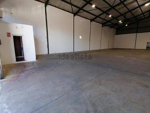 Nave en venta en Industrial Las Capellanías, Cáceres