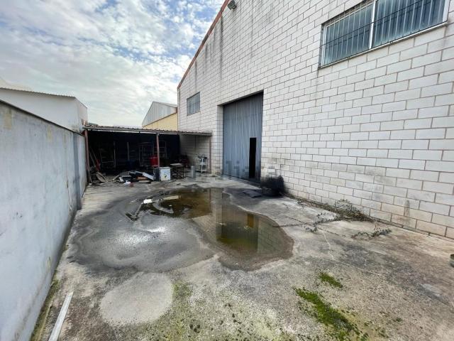 Nave en venta en Industrial Las Capellanías, Cáceres