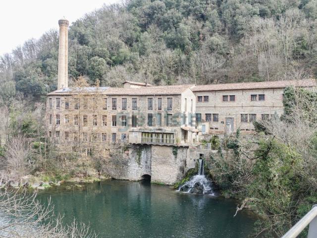 Nave en venta en La Vall De Bianya