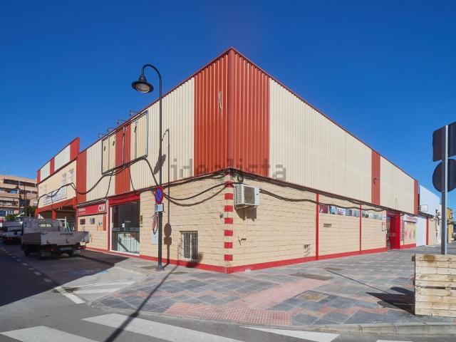 Nave en venta en Parque Las Lagunas, Mijas