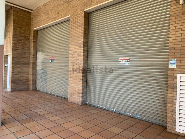 Local Comercial en venta en les Arenes, Vallès Occidental