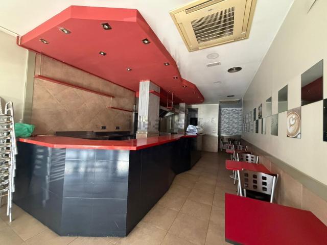 Local Comercial en venta en les Arenes, Vallès Occidental