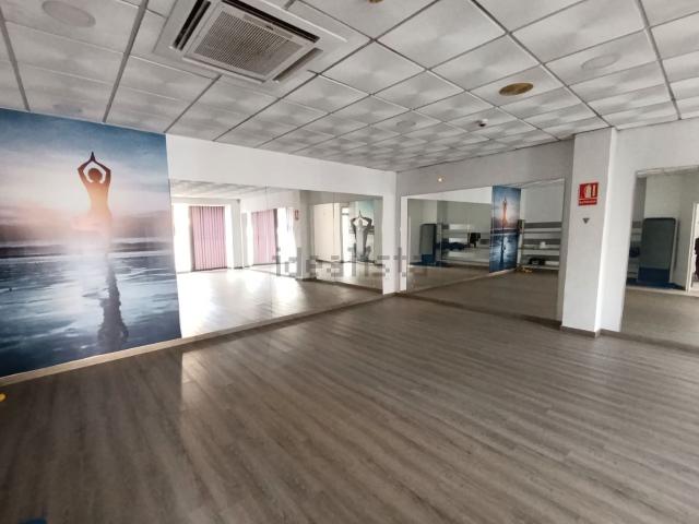 Local Comercial en venta en Linares