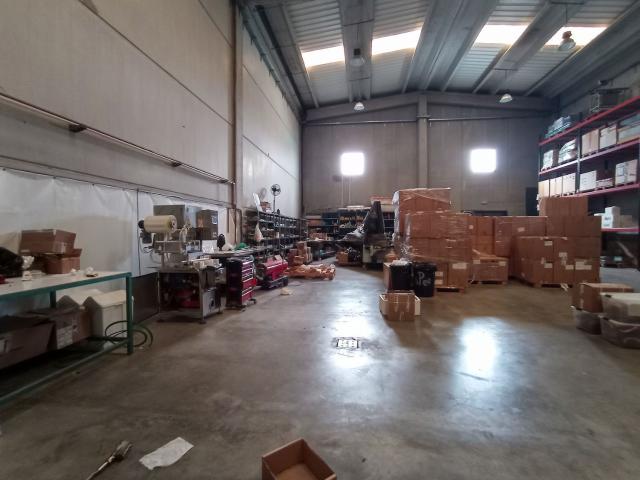 Nave en venta en Cantallops, Gironès