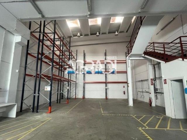 Nave en alquiler en Llinars Del Vallès