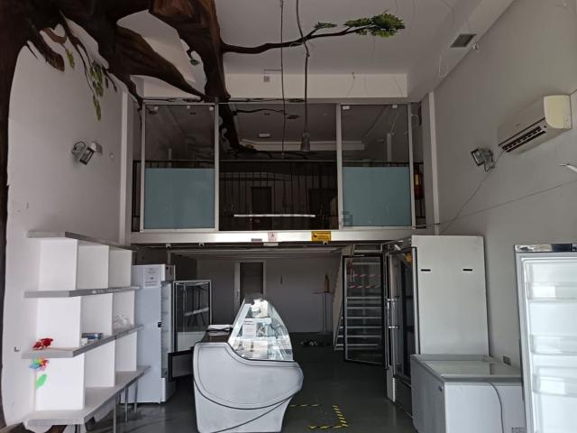 Local Comercial en alquiler en Los Montesinos, Valencia