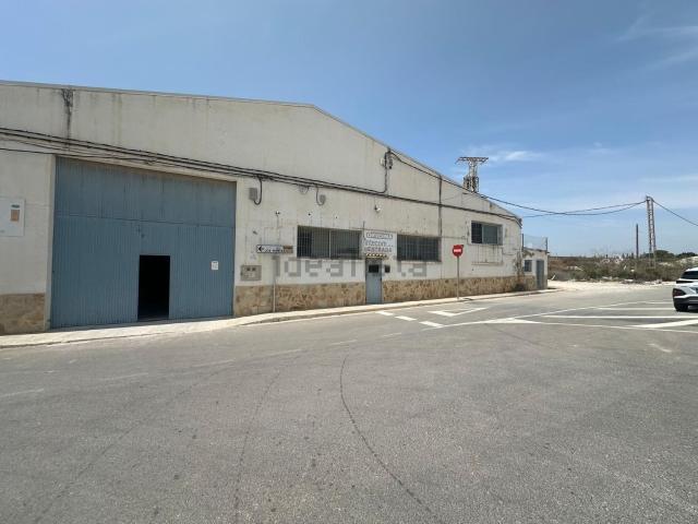Nave en alquiler en Los Montesinos, Alicante