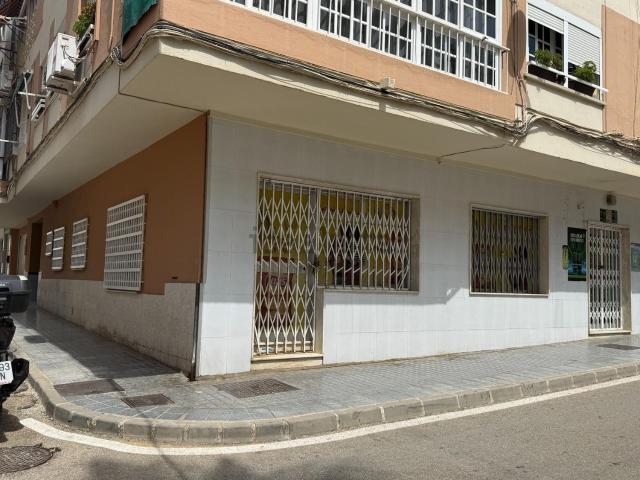Local Comercial en venta en Capuchinos, La Axarquía