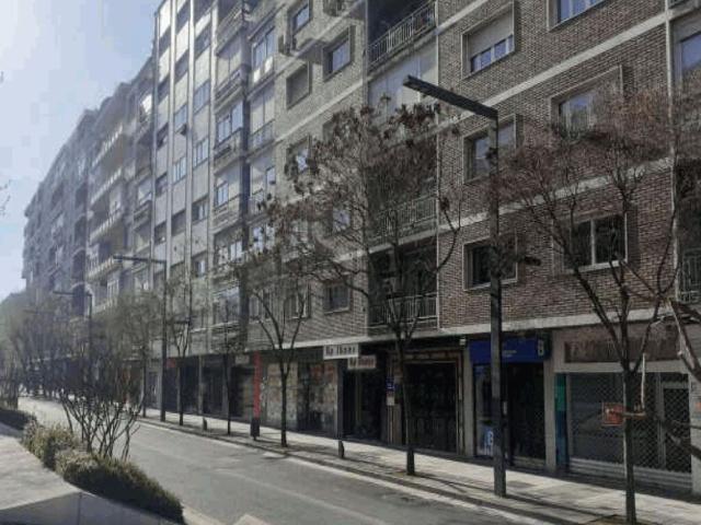 Local Comercial en venta en Centro, Comarca de la Vega de Granada