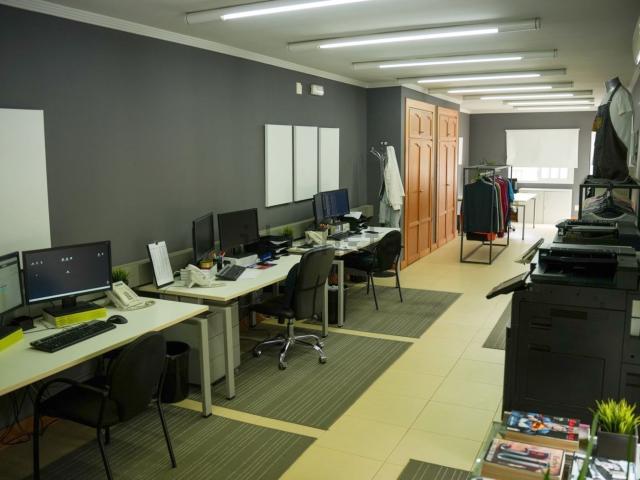 Local Comercial en venta en San Luis de Sabinillas, Costa del Sol Occidental