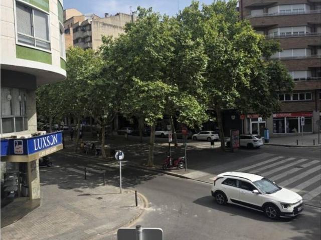 Local Comercial en venta en Centre Històric de Manresa, Bages