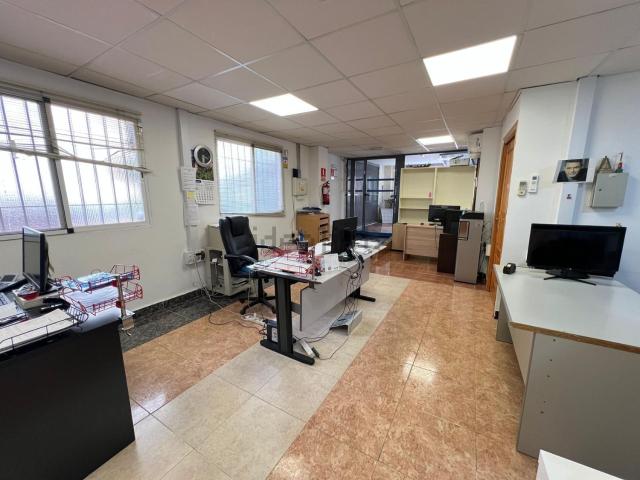 Local Comercial en venta en Comarca de la Vega de Granada, Andalucía