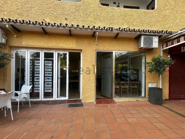 Local Comercial en venta en Artola, Costa del Sol Occidental