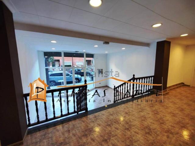 Local Comercial en alquiler en Pou del Merlí, Martorell