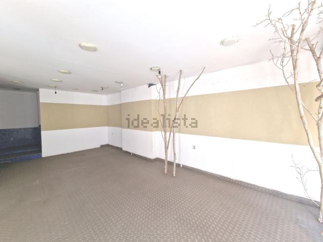 Local Comercial en alquiler en Martorell, Barcelona